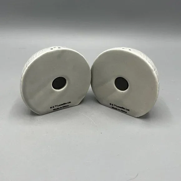 Disney Star Wars Ceramic Death Star Magnetic Salt & Pepper Shakers Lucasfilm - Picture 9 of 9